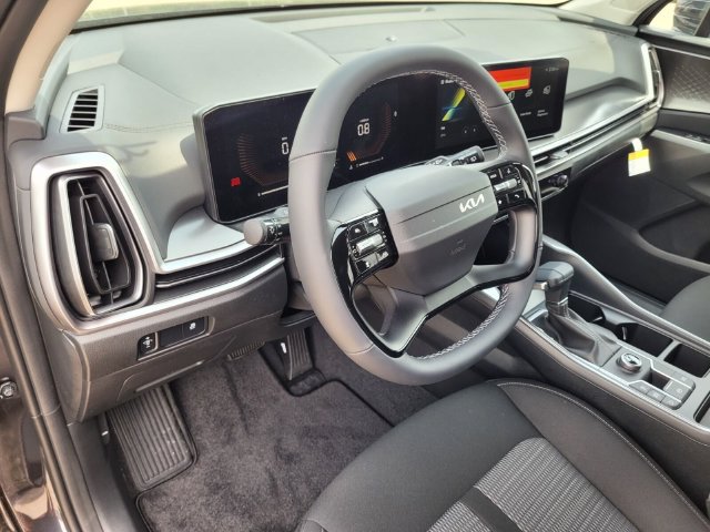 New 2026 Kia Sorento LX FWD image 8