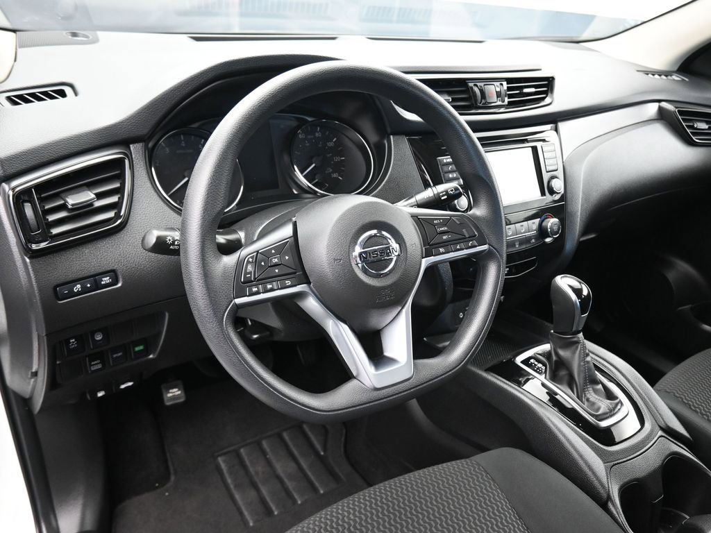 Used 2022 Nissan Rogue Sport S image 13