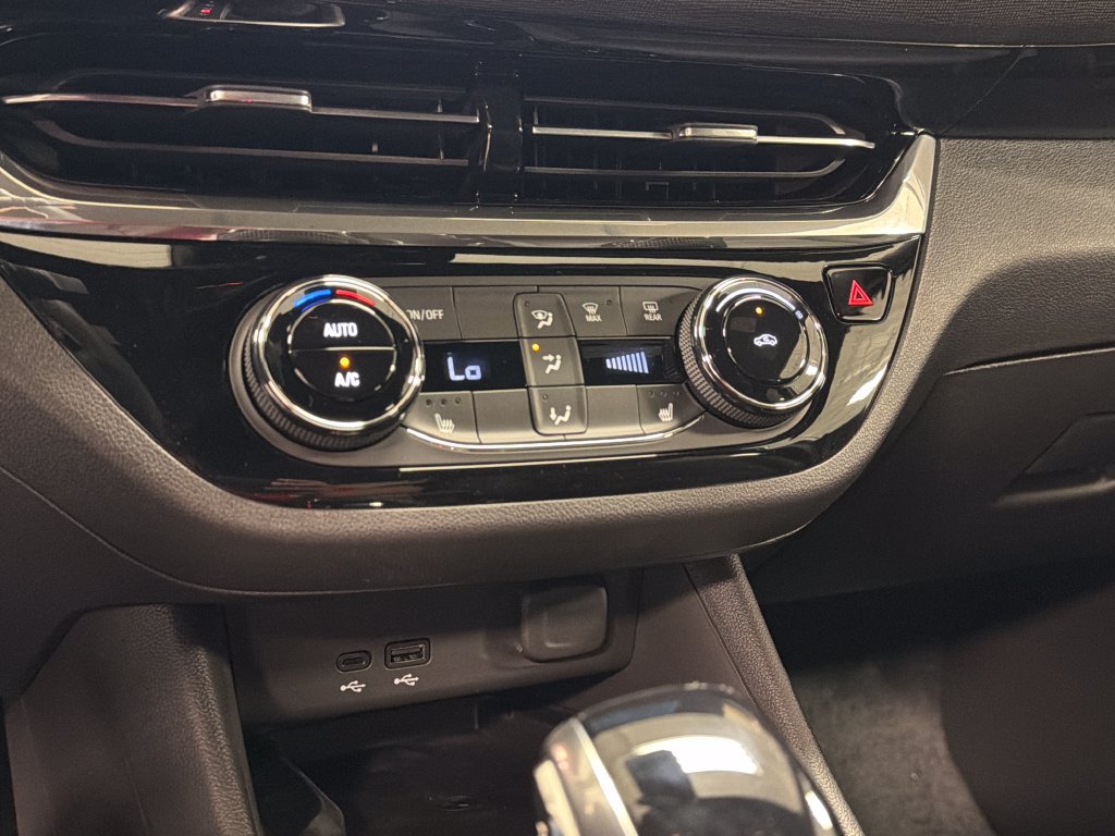 New 2026 Buick Envista Sport Touring w/ Convenience I Package FWD image 33