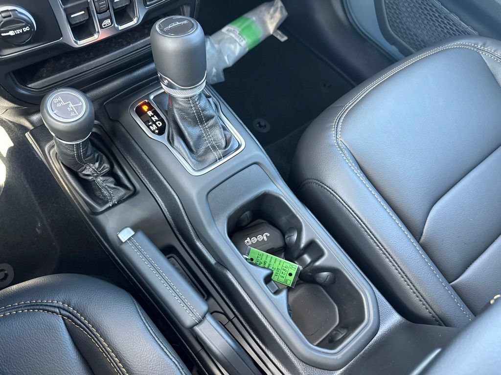 New 2026 Jeep Gladiator Sport AWD/4WD image 10
