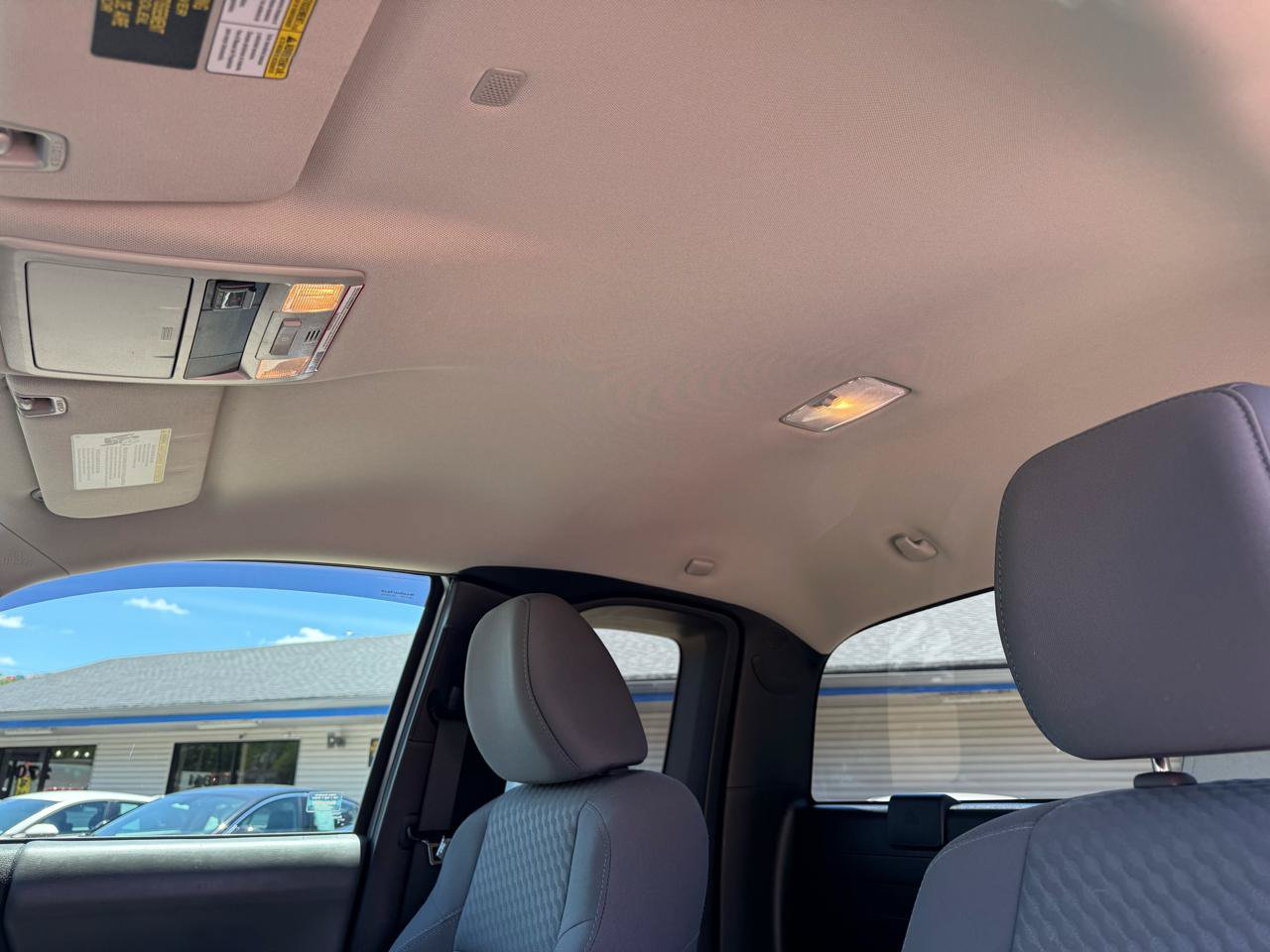 Used 2021 Toyota Tacoma SR RWD image 17