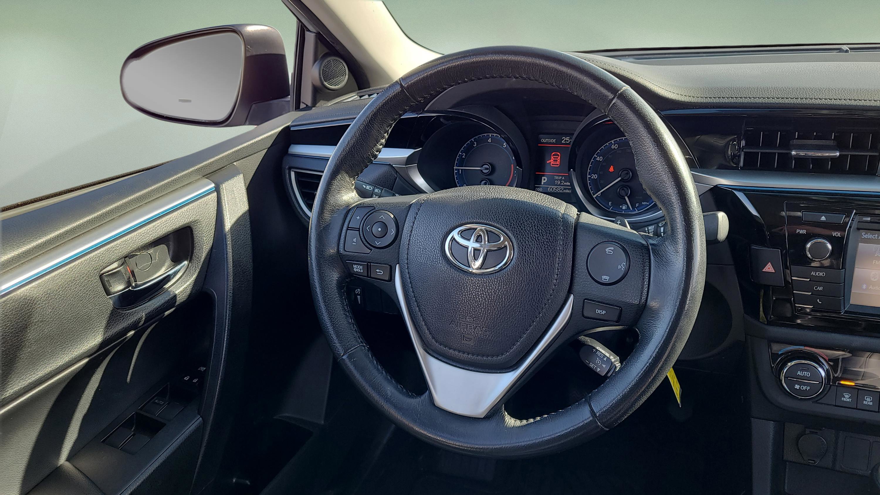 Used 2016 Toyota Corolla S image 10