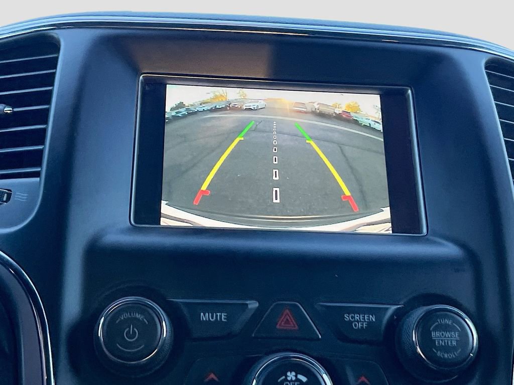 Used 2020 Jeep Grand Cherokee Laredo image 13