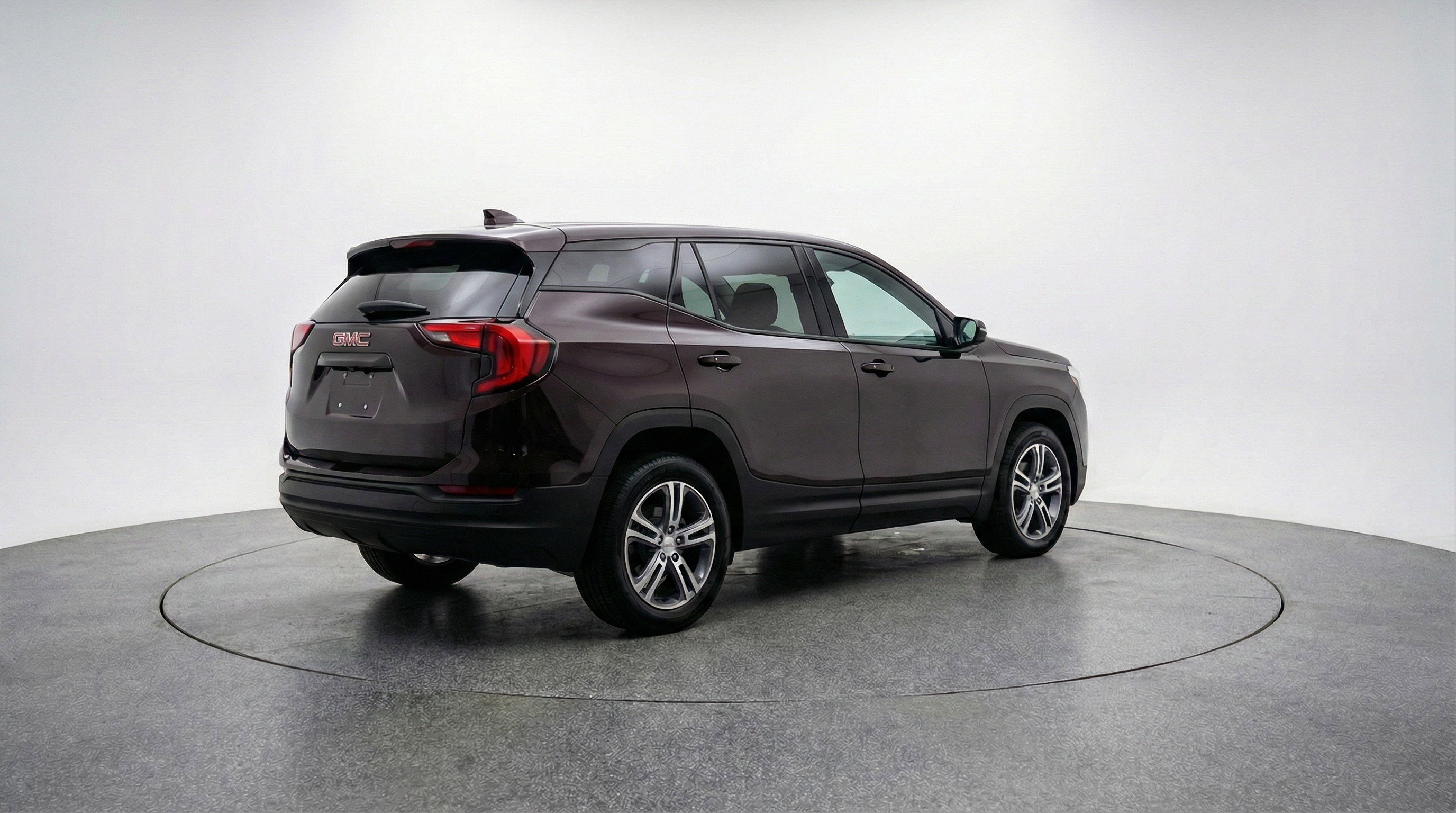 Used 2024 GMC Terrain SLE FWD image 9