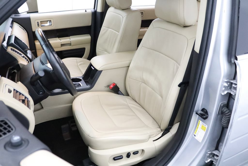 Used 2019 Ford Flex SEL w/ Equipment Group 202A AWD/4WD image 14