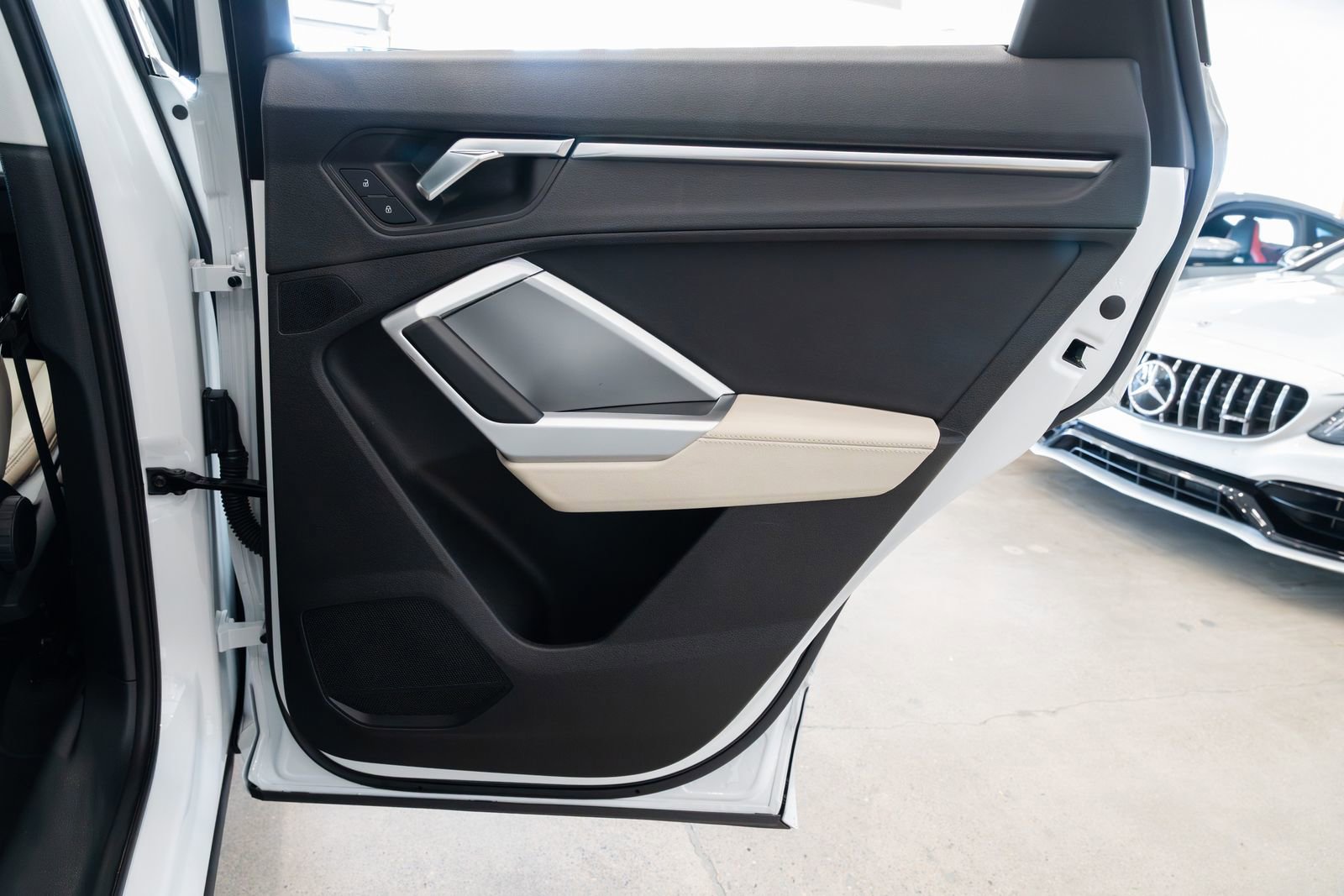 Used 2020 Audi Q3 2.0T Premium w/ Convenience Package image 21