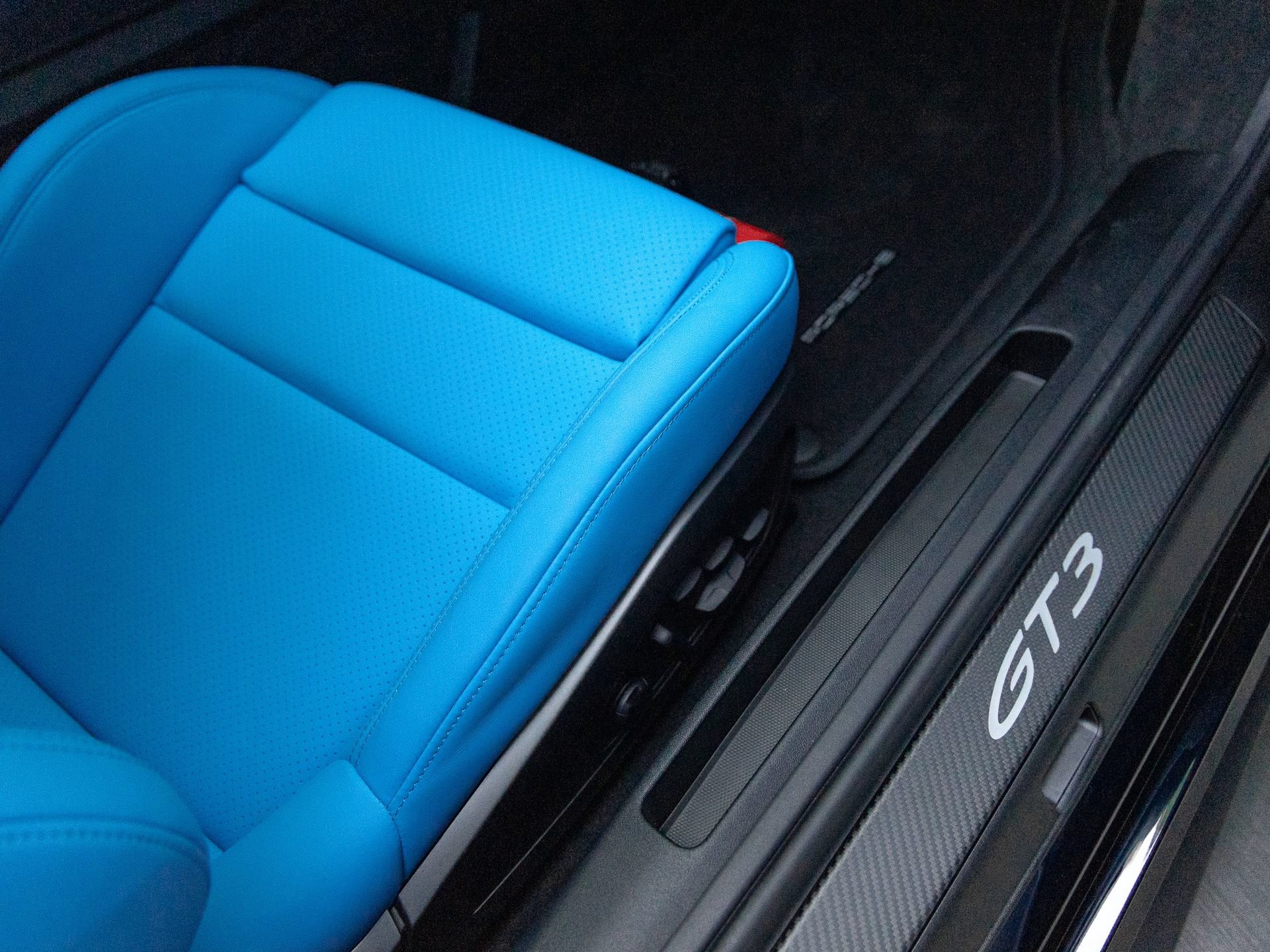 Certified 2026 Porsche 911 GT3 RWD image 40