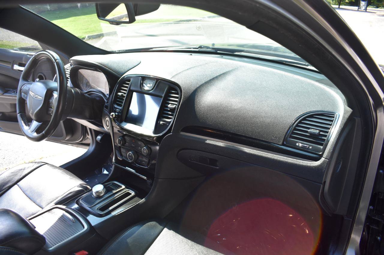 Used 2017 Chrysler 300 S w/ 300S Premium Group 2 w/2_L RWD image 22