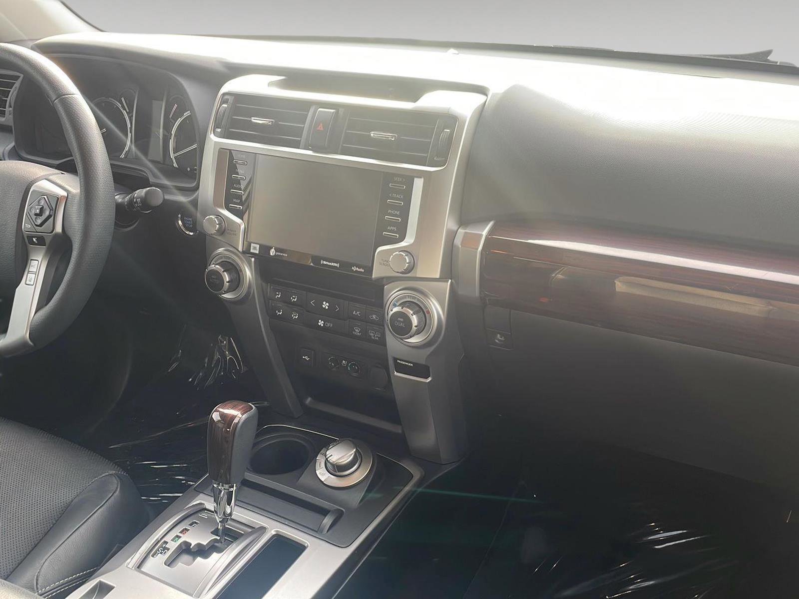 Used 2022 Toyota 4Runner Limited image 28