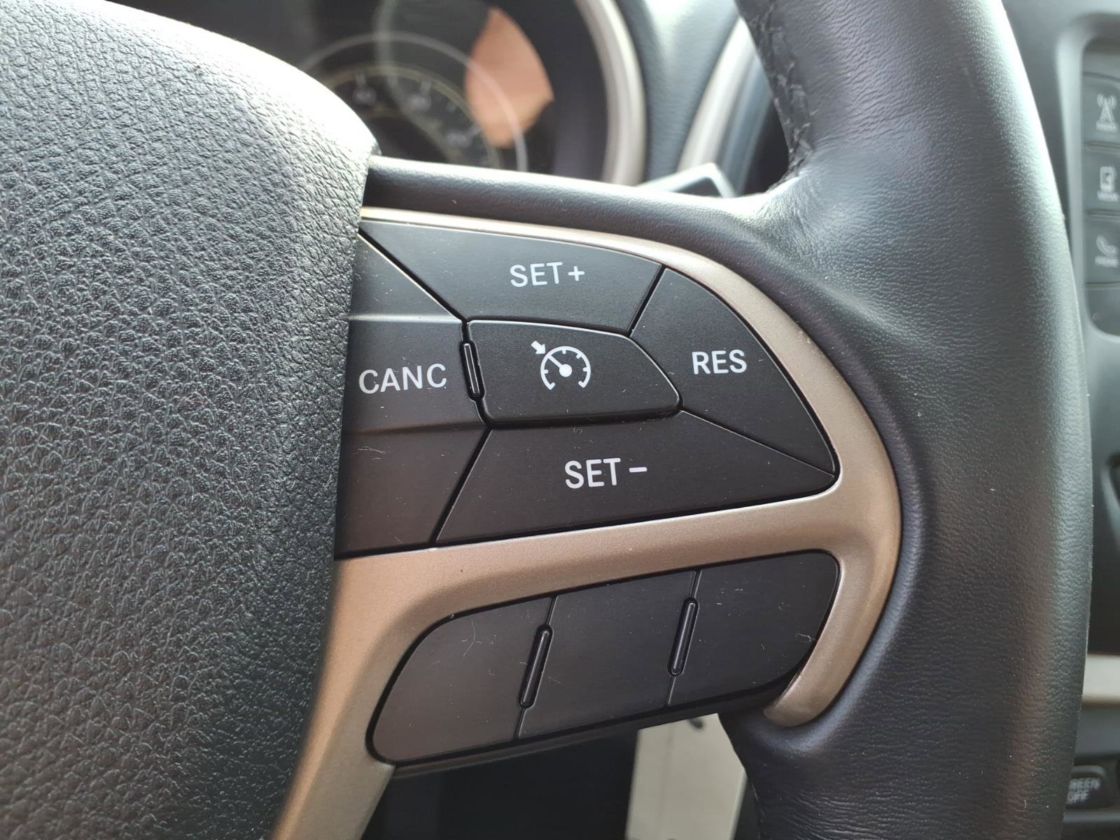 Used 2015 Jeep Cherokee Latitude image 20