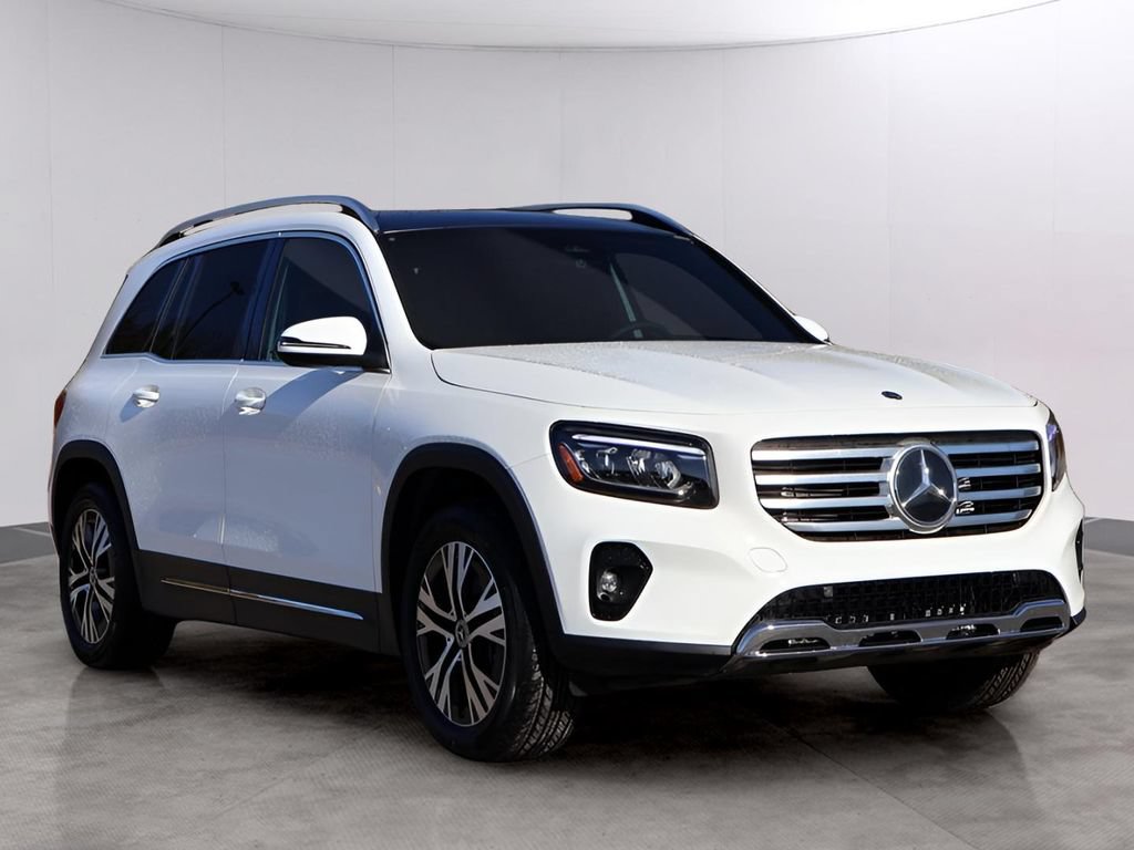 New 2026 Mercedes-Benz GLB 250 4MATIC image 3