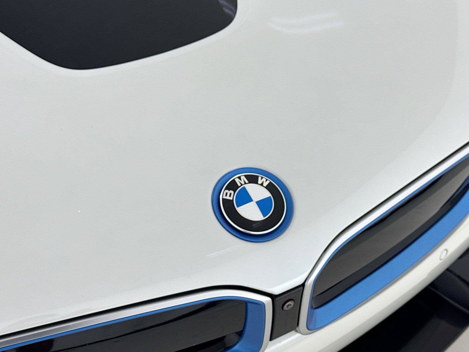 Used 2019 BMW i8 Roadster AWD/4WD image 29