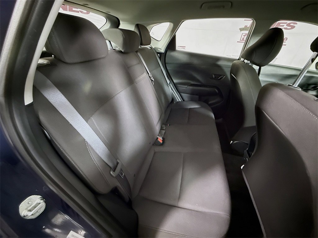Certified 2025 Hyundai Kona SE image 30
