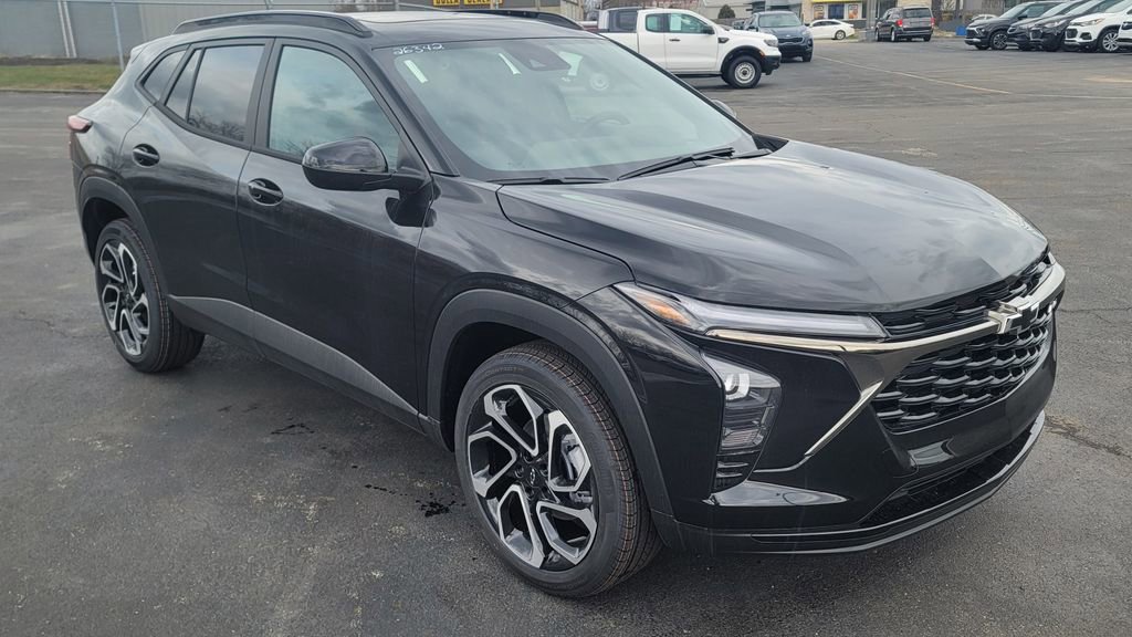 New 2026 Chevrolet Trax RS w/ Sunroof Package image 2