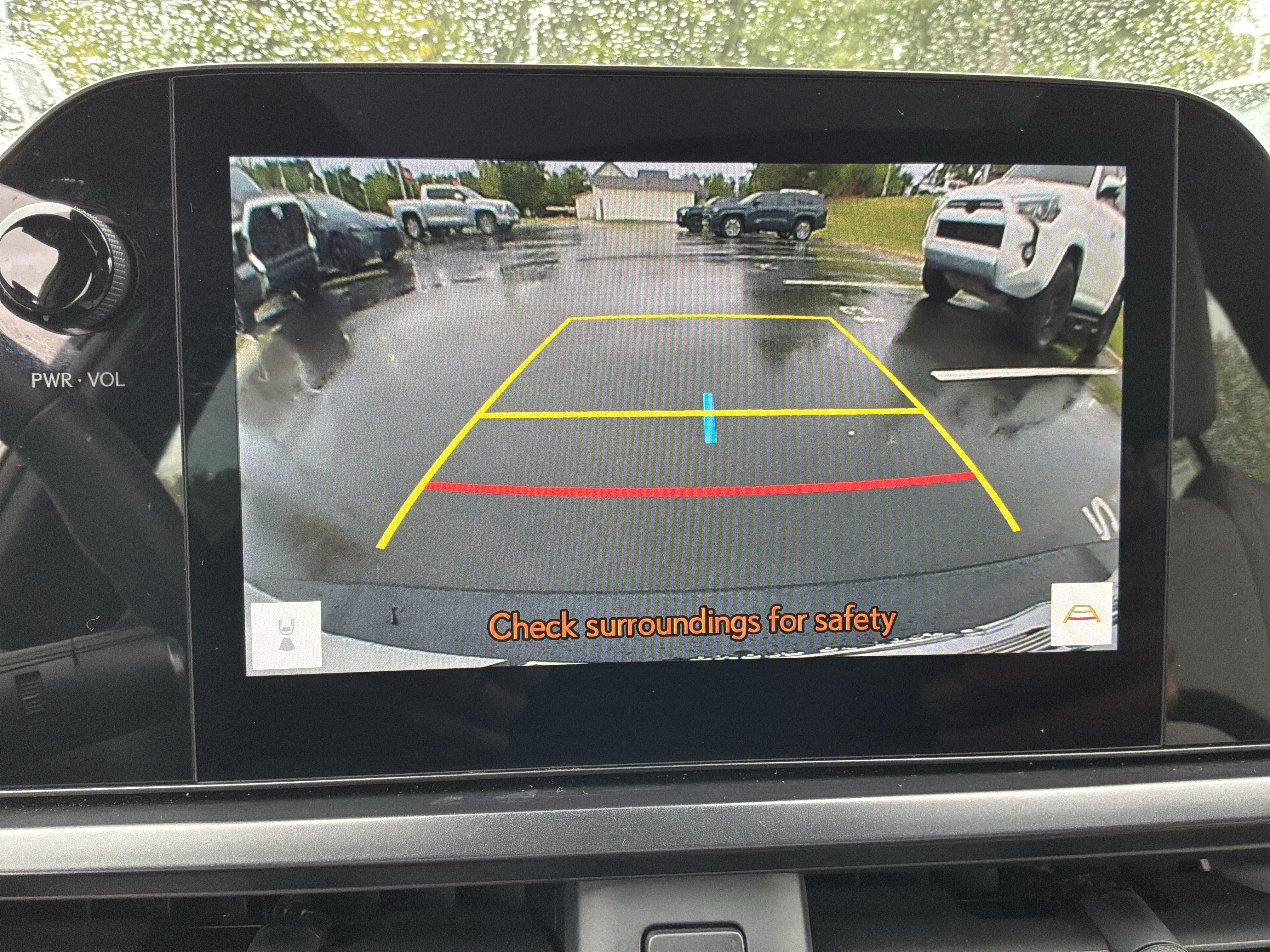 Used 2025 Lexus UX 300h FWD w/ Accessory Package (Z2) image 25