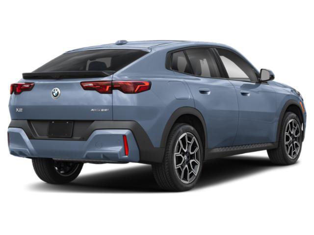 New 2026 BMW X2 xDrive28i AWD/4WD image 2