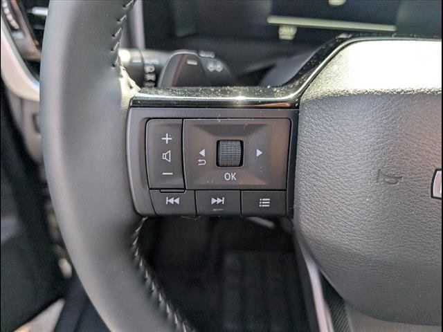 Used 2025 Nissan Rogue SL image 6