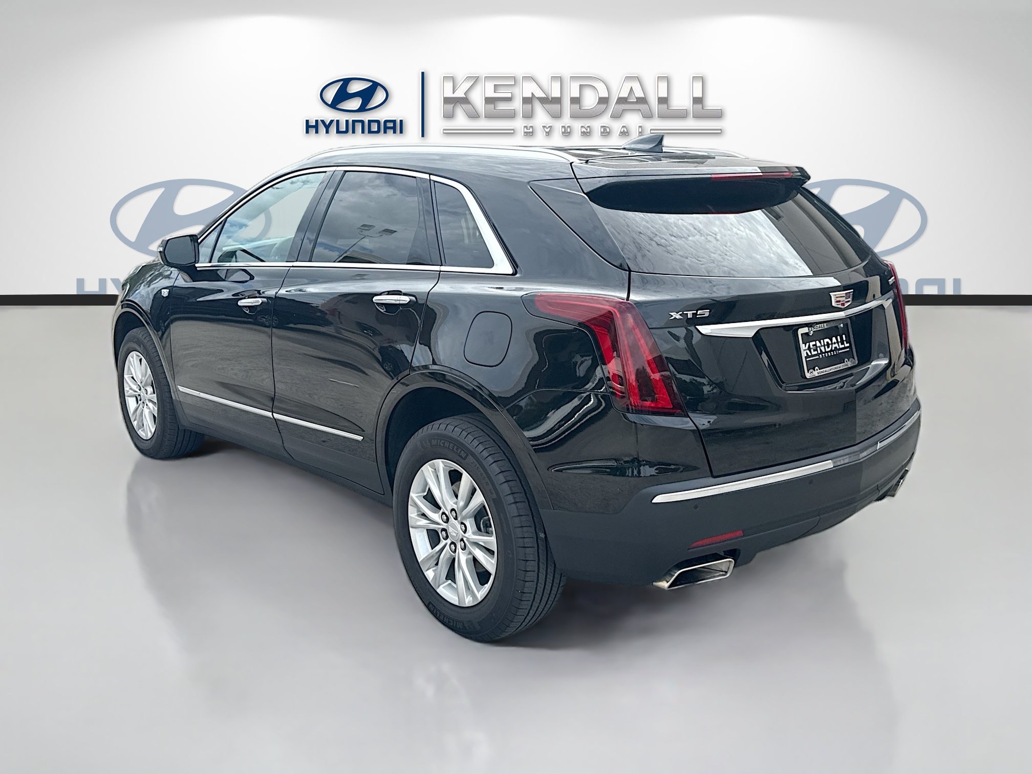 Used 2024 Cadillac XT5 Luxury FWD image 4