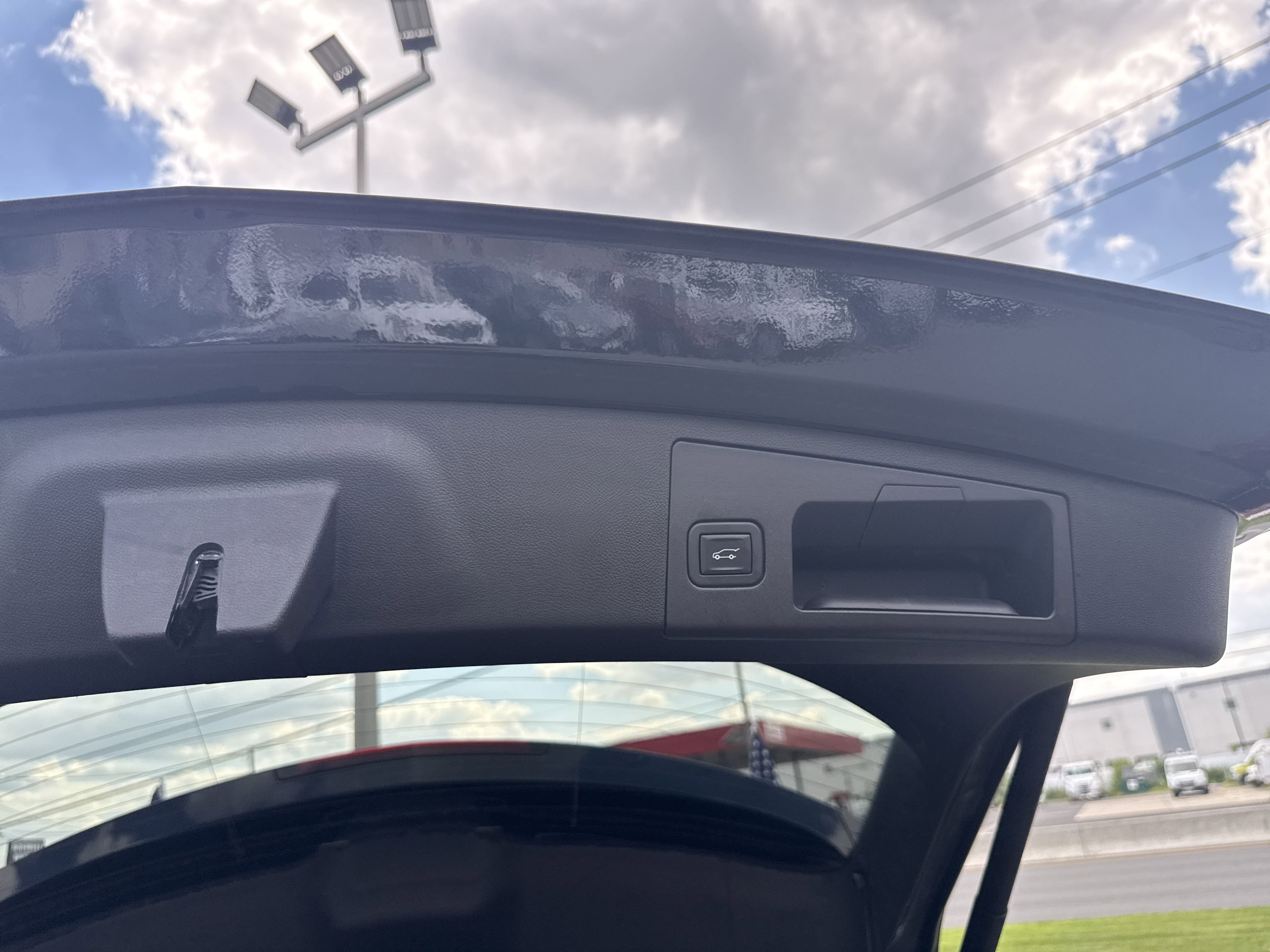 Used 2023 Cadillac XT4 Sport image 34