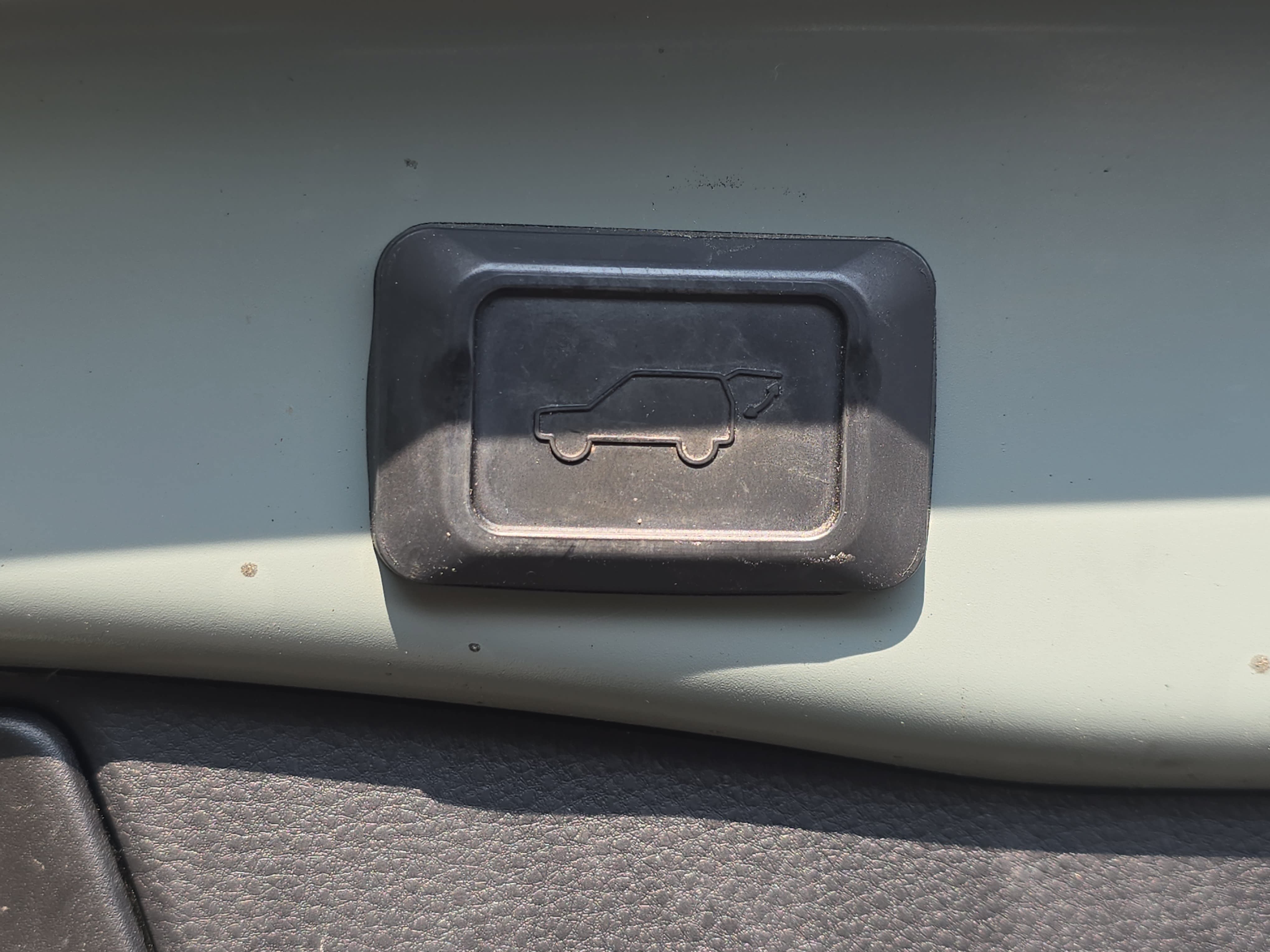 Used 2020 Toyota RAV4 XLE Premium AWD/4WD image 13