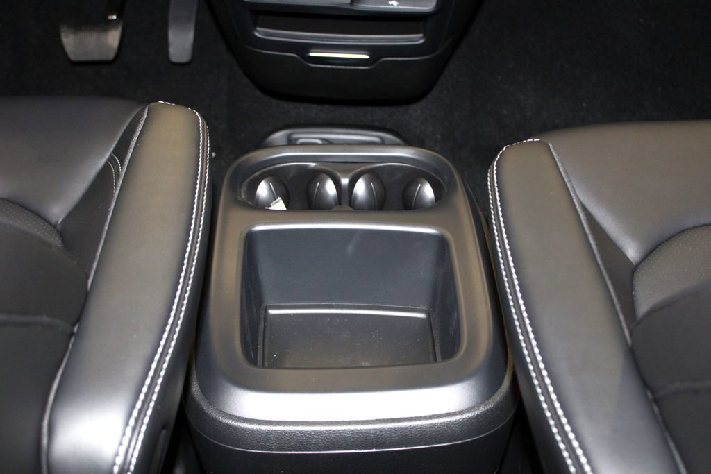 New 2026 Chrysler Voyager LX image 20