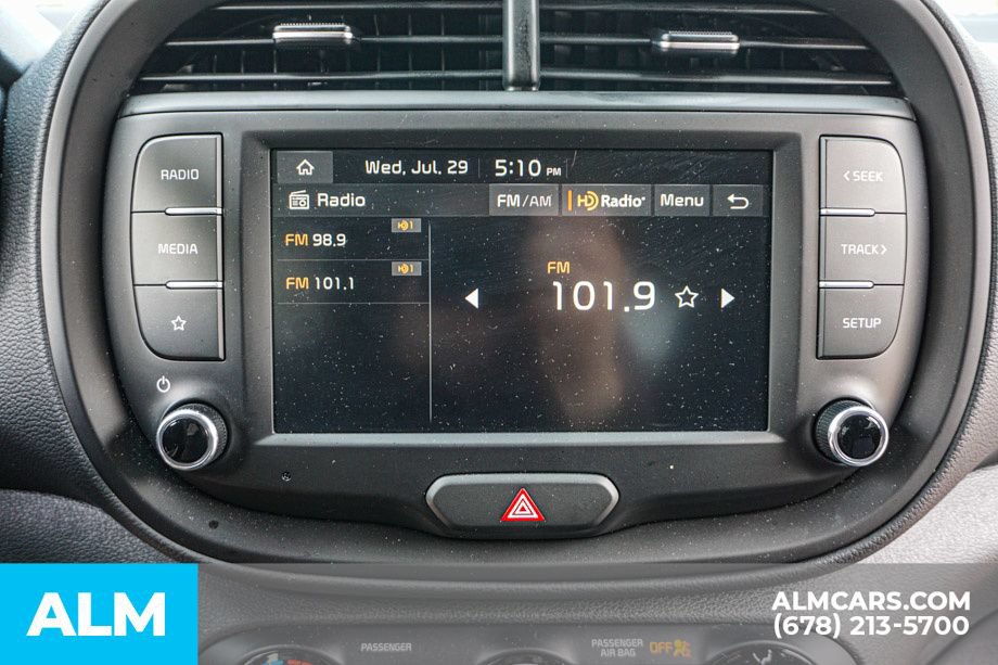 Used 2025 Kia Soul LX w/ LX Technology Package FWD image 37