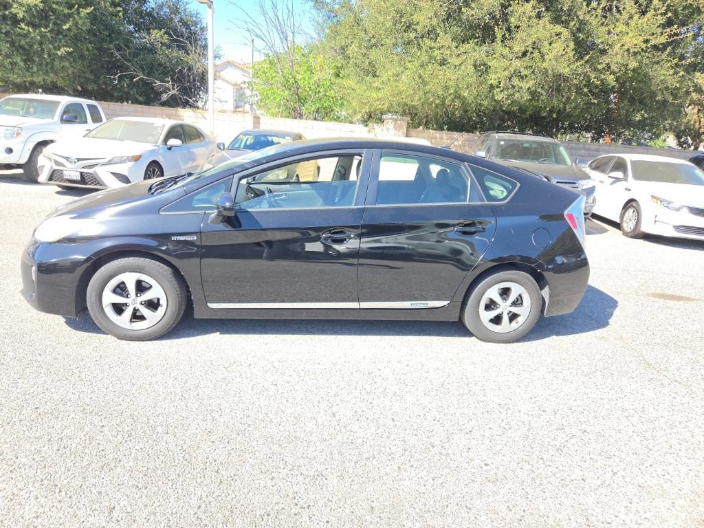 Used 2013 Toyota Prius Four FWD image 2