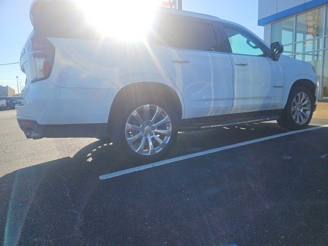 Used 2021 Chevrolet Tahoe Premier w/ Premium Package image 5