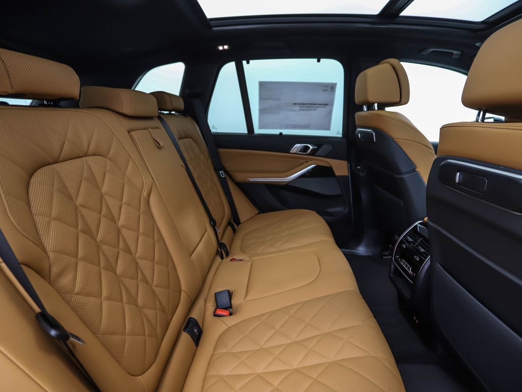 New 2026 BMW X5 xDrive40i w/ M Sport Package AWD/4WD image 27