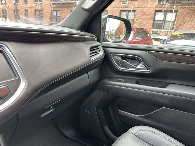 Used 2023 Chevrolet Suburban LT image 30