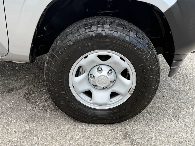 Used 2020 Toyota Tacoma SR RWD image 9