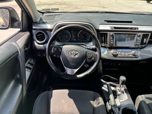 Used 2018 Toyota RAV4 XLE w/ Convenience Package AWD/4WD image 14