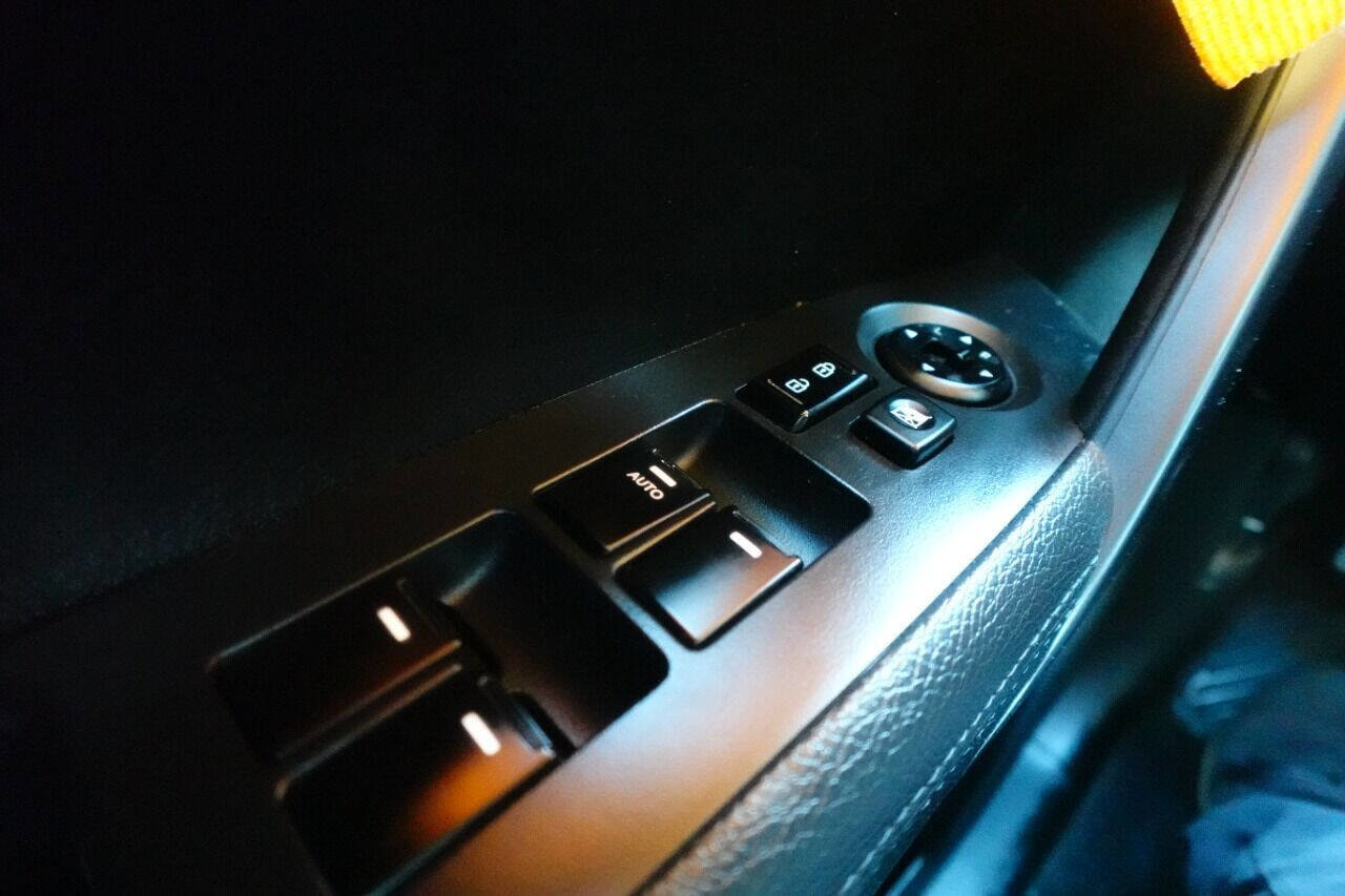 Used 2015 Kia Sorento LX image 23