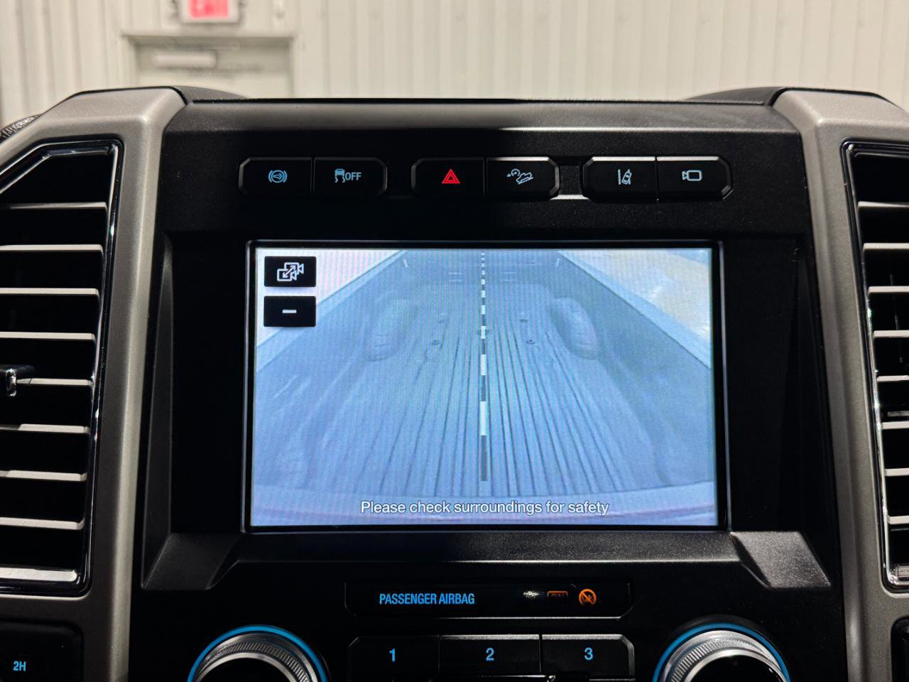 Used 2017 Ford F350 King Ranch w/ King Ranch Ultimate Package AWD/4WD image 57