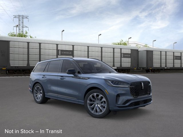 New 2026 Lincoln Aviator 2WD w/ Jet Appearance Package image 7