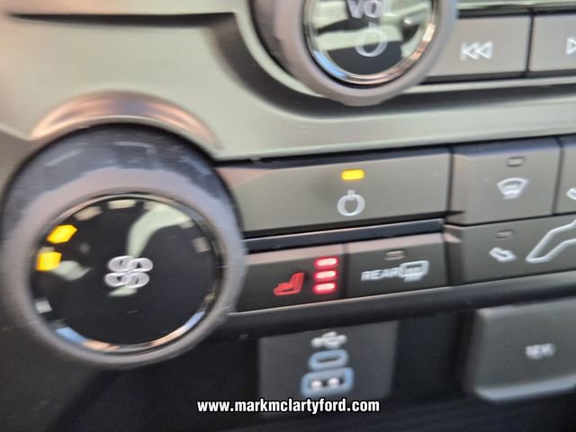 New 2026 Ford F250 XLT w/ XLT Premium Package image 19