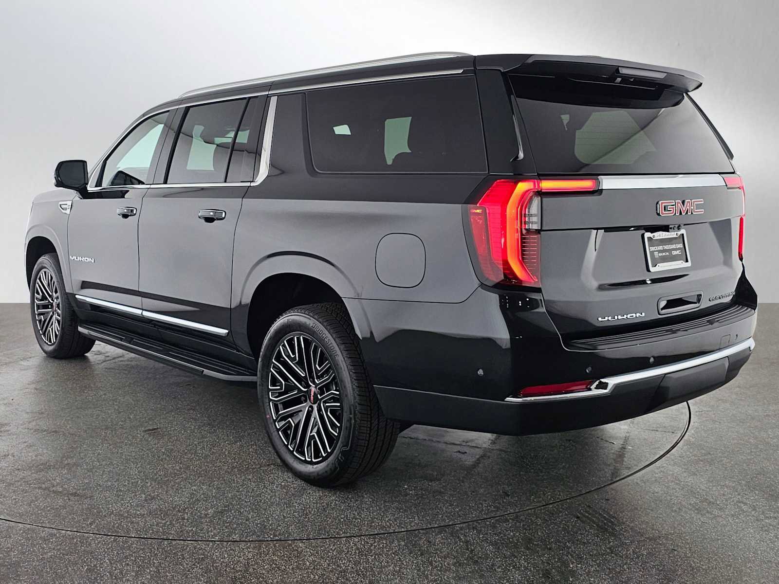 New 2026 GMC Yukon XL Elevation w/ Elevation Premium Package image 5