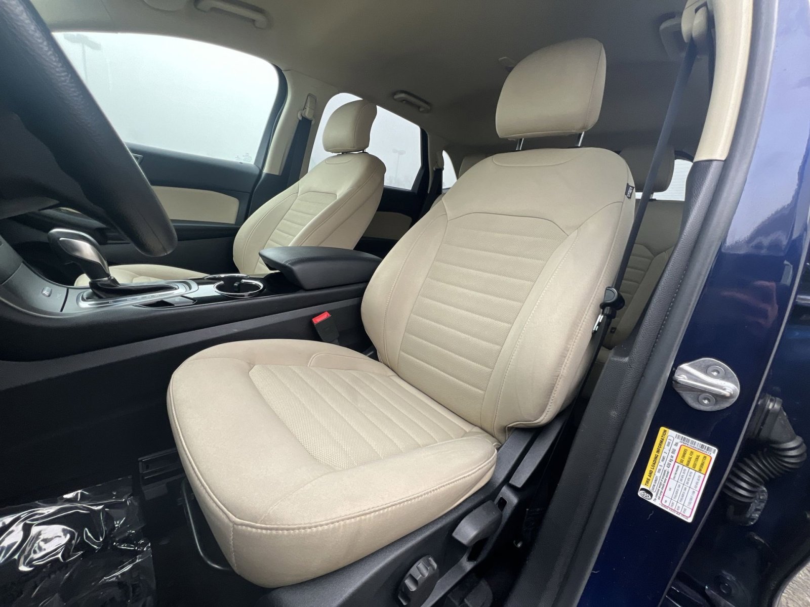 Used 2016 Ford Edge SE image 13