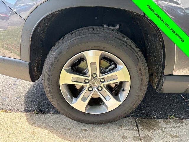 Used 2025 Honda Pilot EX-L image 9