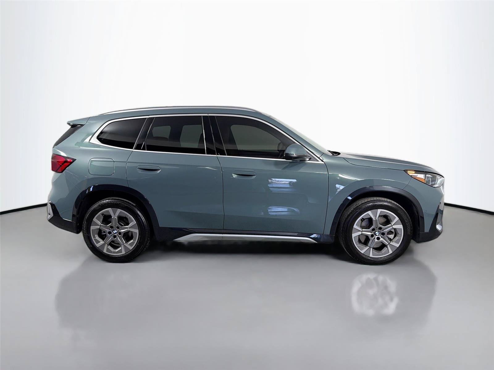 Used 2026 BMW X1 xDrive28i w/ Technology Package AWD/4WD image 5