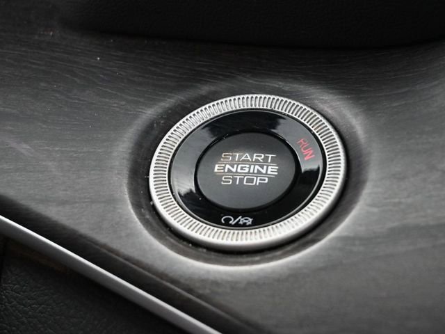 Used 2022 Jeep Grand Cherokee Limited image 36