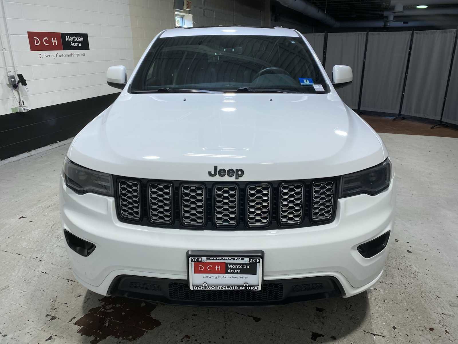 Used 2020 Jeep Grand Cherokee Altitude image 6