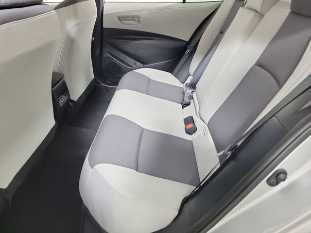 Used 2025 Toyota Corolla LE FWD image 12