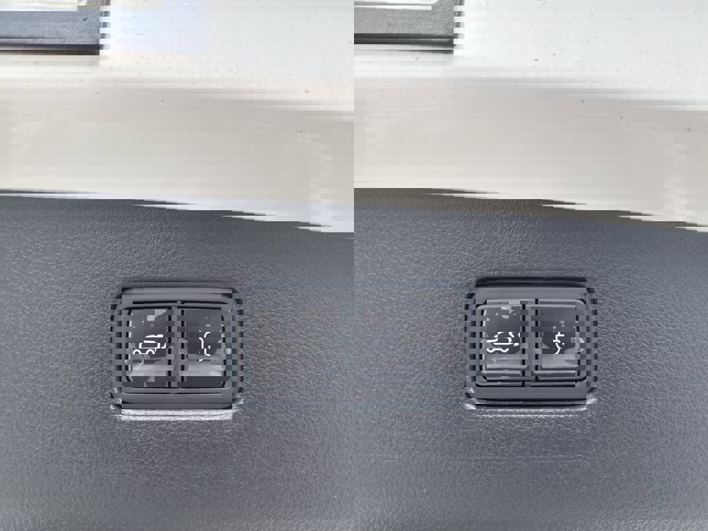 New 2026 Genesis GV70 3.5T Sport Prestige image 32