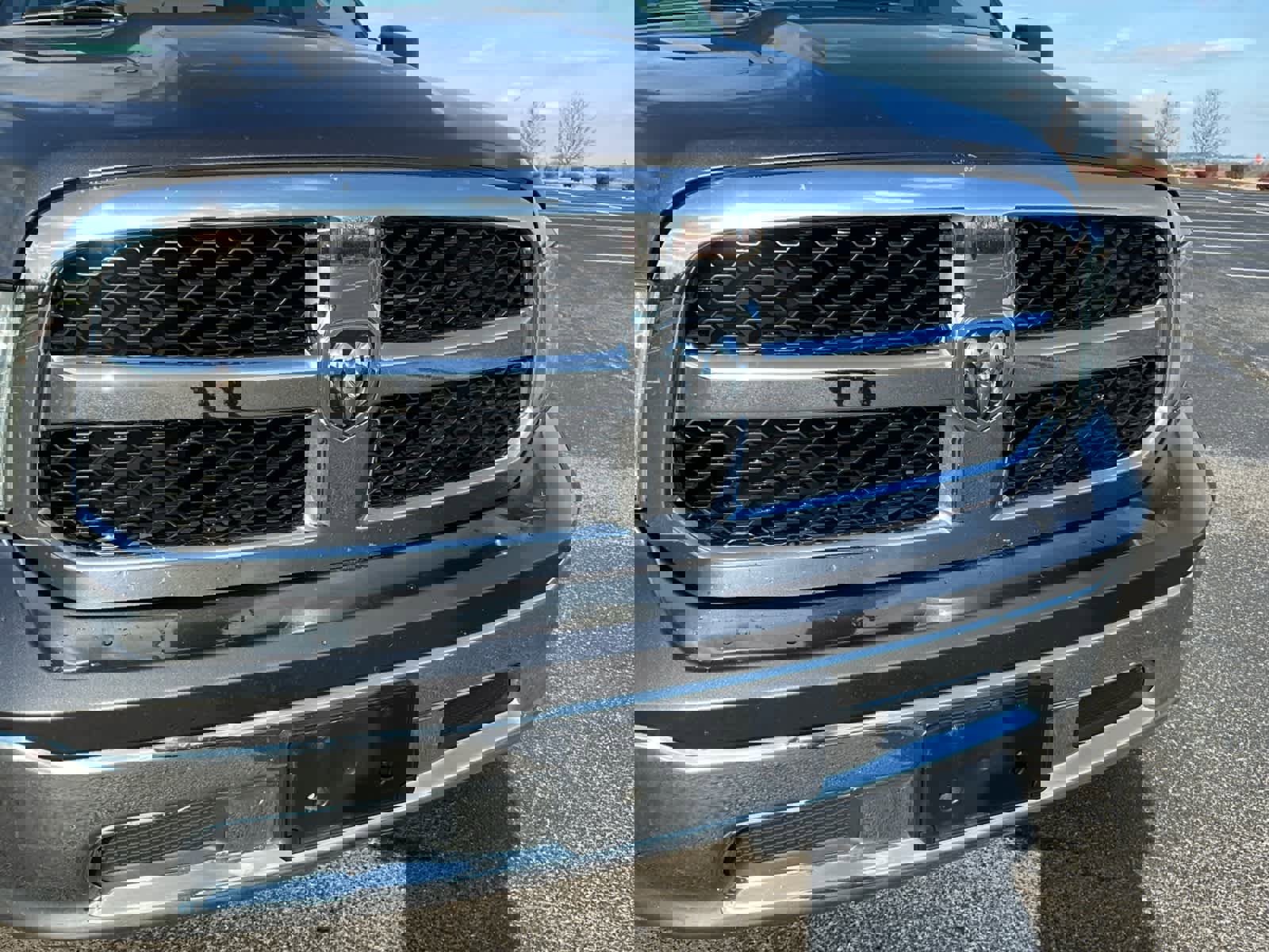 Used 2018 RAM 1500 Classic SLT image 18