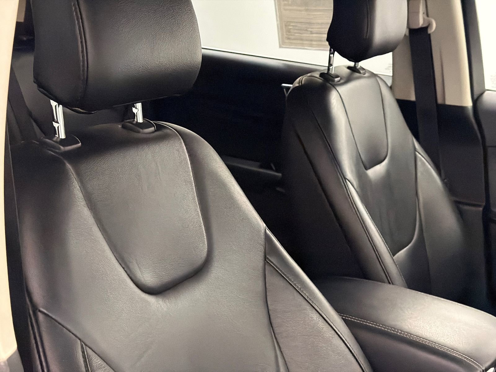 Used 2019 Ford Edge Titanium AWD/4WD image 11