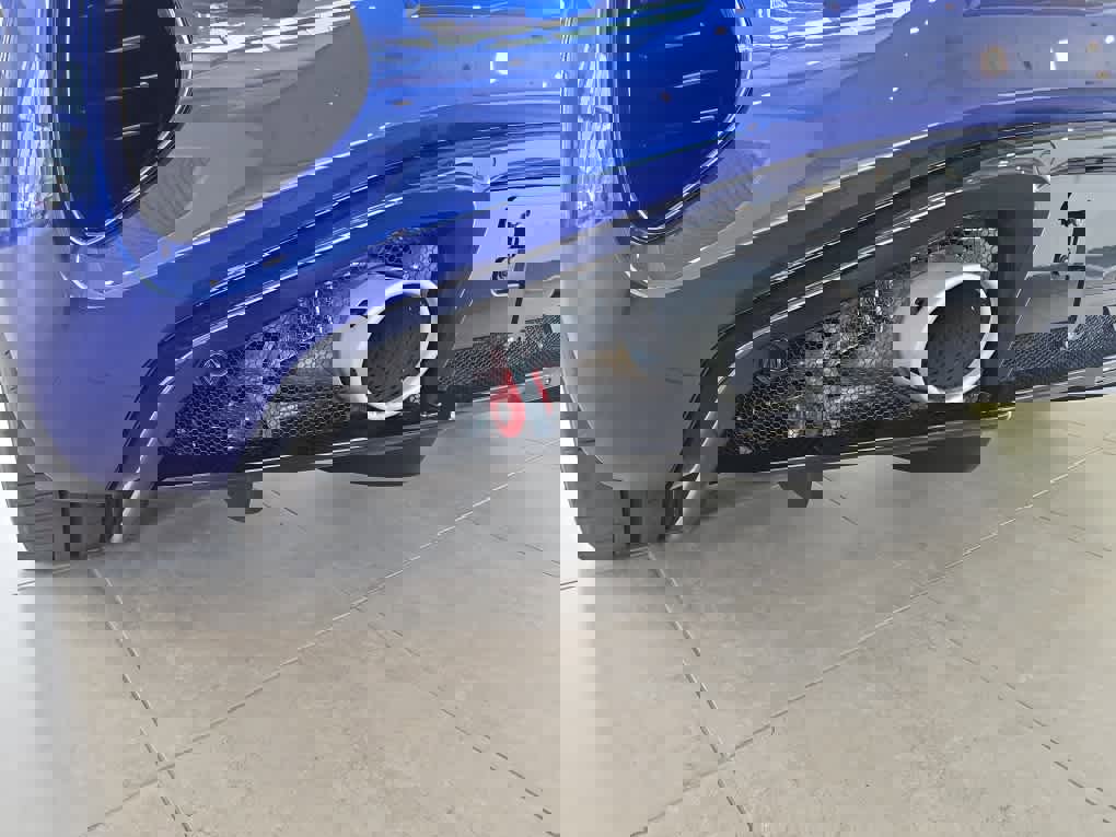 New 2025 Lotus Emira image 5