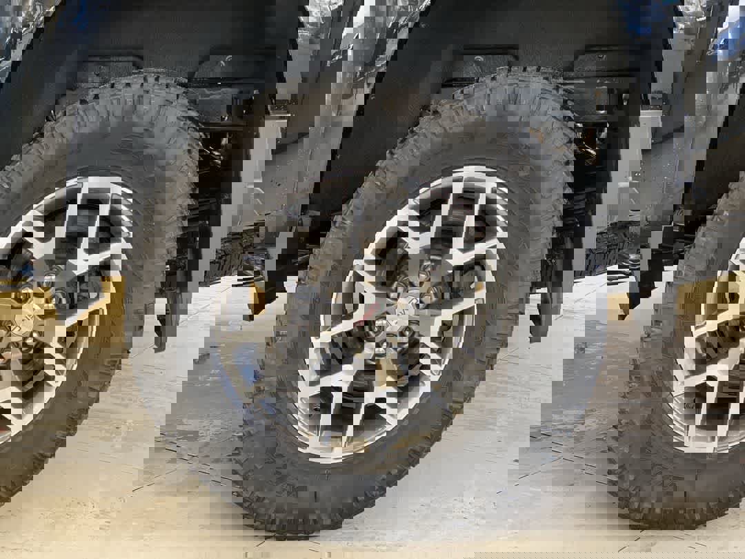 Used 2022 GMC Canyon AT4 image 13