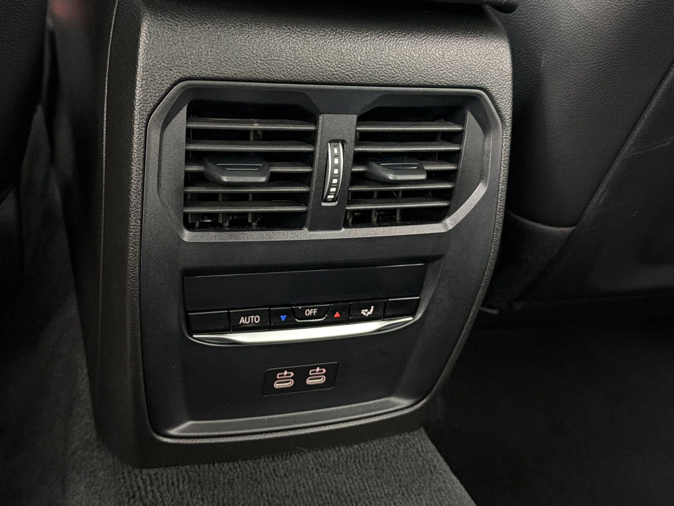 Certified 2025 BMW 330i Sedan RWD image 34