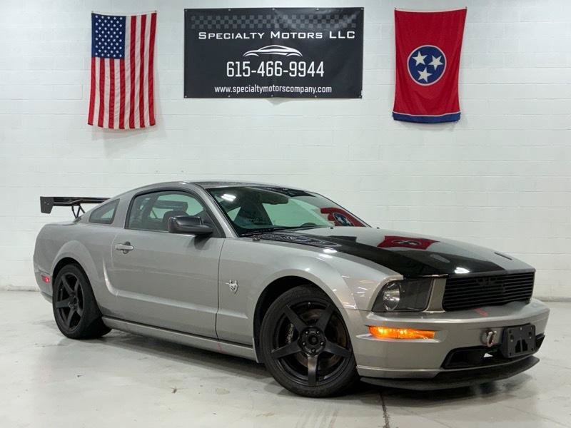 Used 2009 Ford Mustang GT Premium RWD image 3